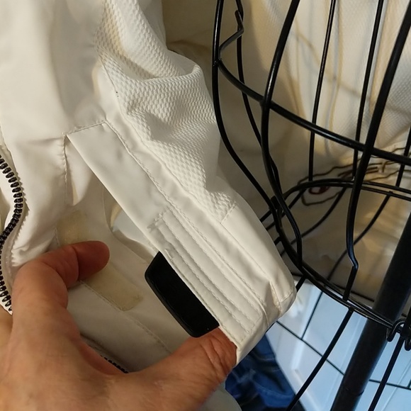 💥Price drop💥EUC warm jacket - Picture 7 of 7